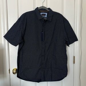 Men’s Casual Button down, size 2XL